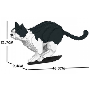 Jekca Sculpture - Black & White Cat Pouncing